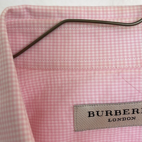Burberry shirt purchased from Saks Fifth Avenue. Size 15 1/2-39 - Picture 5 of 5